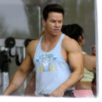 Марк Уолберг торс