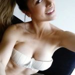 Анллела Сагра (Anllela Sagra)