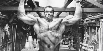 Тренировка дома от Арнольда Шварценеггера